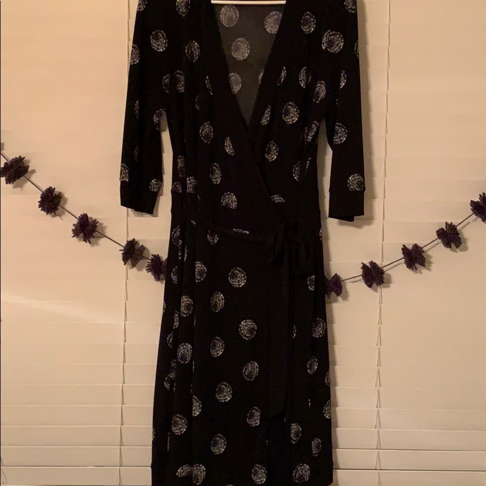 Black silk house coat with white circles
